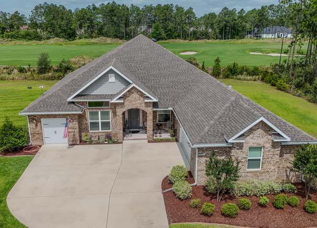 Property at 132 Gulf Pines Ct, Freeport, FL 32439, 4 beds, 3 baths
