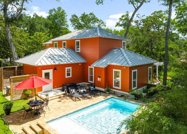 Property at 108 S Blue Heron Dr, Santa Rosa Beach, FL 32459, 3 beds, 3 baths