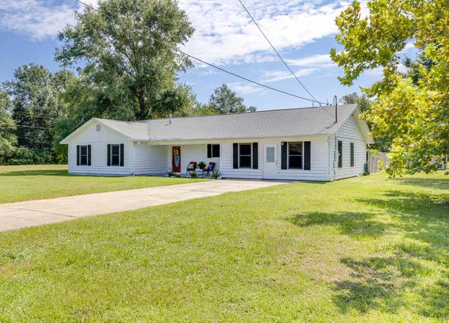 Property at 5811 Monroe St, Baker, FL 32531, 3 beds, 2.5 baths