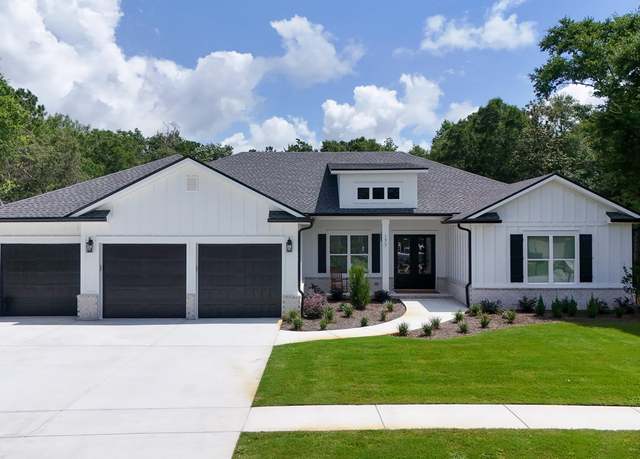 Property at 177 Harmony Way, Freeport, FL 32439, 4 beds, 3 baths