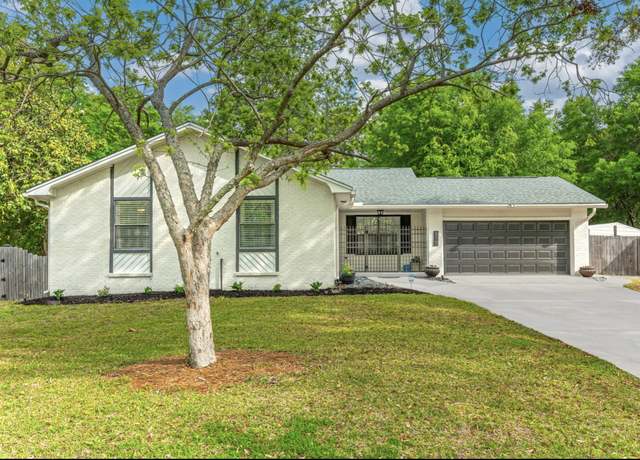 Property at 515 Nassau Dr, Niceville, FL 32578, 4 beds, 2 baths