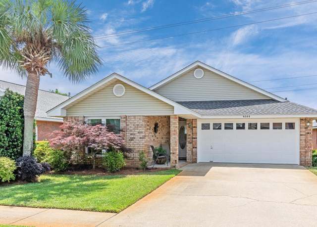 Property at 4644 Sunsail Cir, Destin, FL 32541, 3 beds, 2 baths