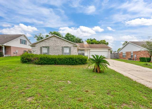 Property at 404 Whirlaway Ct, Crestview, FL 32539, 4 beds, 2 baths