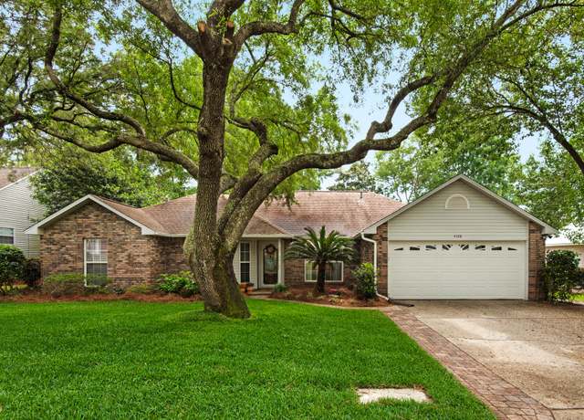 Property at 4328 Hidden Lakes Dr, Niceville, FL 32578, 4 beds, 2 baths