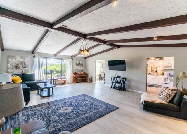 Property at 804 E 26Th St, Lynn Haven, FL 32444, 3 beds, 2.5 baths