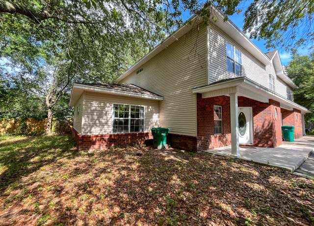 Property at 829 Fairview Dr #1, Fort Walton Beach, FL 32548, 3 beds, 2.5 baths