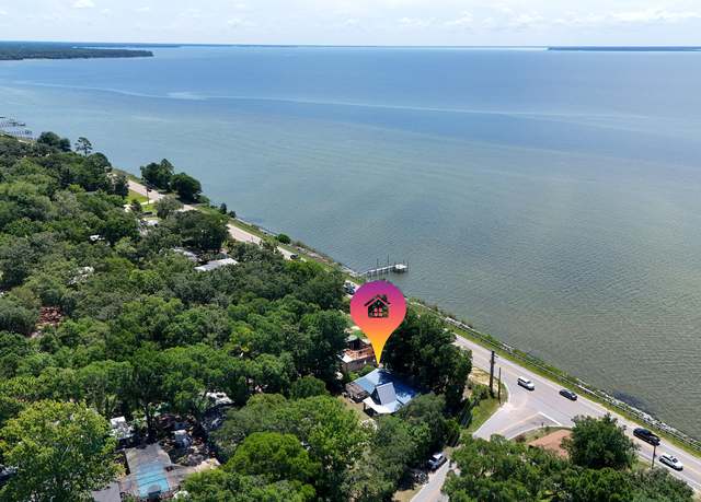 Property at 13636 St Highway 20, Niceville, FL 32578, 3 beds, 2 baths