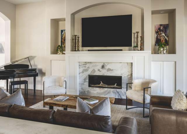 Property at 4328 Carriage Ln, Destin, FL 32541, 4 beds, 2.5 baths