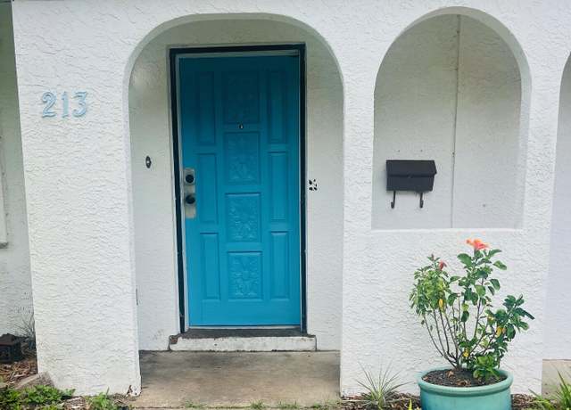 Property at 213 NW Moriarty St, Fort Walton Beach, FL 32548, 3 beds, 1 bath