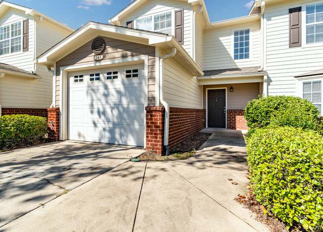 Property at 745 Majestic Dr, Crestview, FL 32536, 2 beds, 2.5 baths