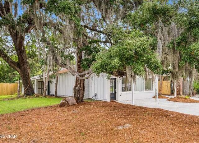 Property at 3810 W 17Th St, Panama City, FL 32401, 3 beds, 2 baths