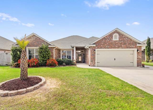 Property at 2372 Cummings Dr, Fort Walton Beach, FL 32547, 4 beds, 3 baths