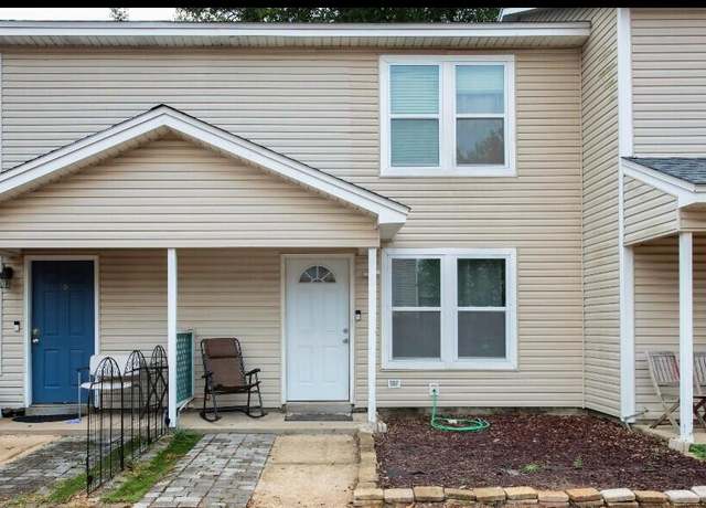 Property at 92 Bradford St Apt 9, Fort Walton Beach, FL 32547, 2 beds, 1.5 baths