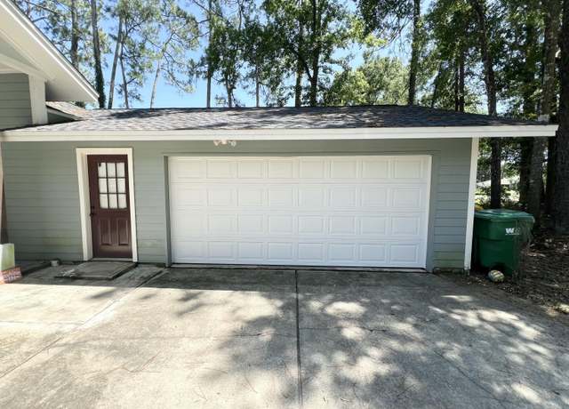 Property at 2007 Bayshore Dr, Niceville, FL 32578, 4 beds, 3 baths