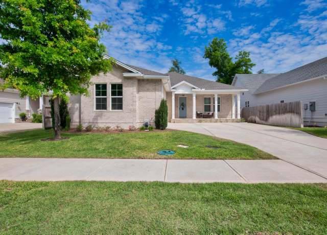 Property at 1233 Elderflower Dr, Niceville, FL 32578, 3 beds, 3.5 baths