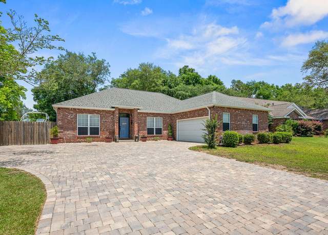 Property at 4475 New Market Rd, Niceville, FL 32578, 3 beds, 2 baths