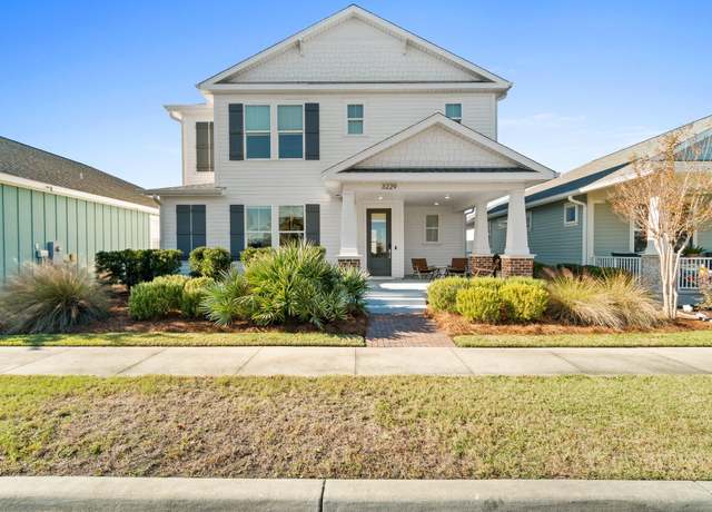 Property at 3229 Veranda Ave, Panama City, FL 32405, 3 beds, 2 baths
