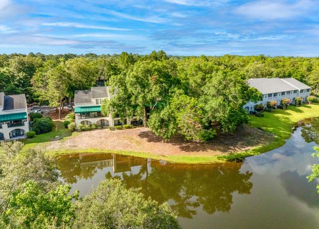 Property at 310 Westlake Ct #310, Niceville, FL 32578, 2 beds, 2 baths