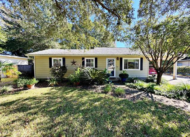 Property at 113 NW Rainbow Dr, Fort Walton Beach, FL 32548, 3 beds, 1 bath