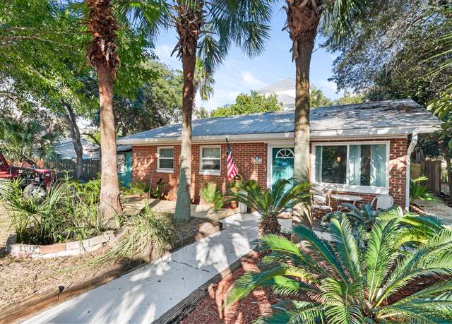Property at 40 Flounder St, Santa Rosa Beach, FL 32459, 3 beds, 1.5 baths