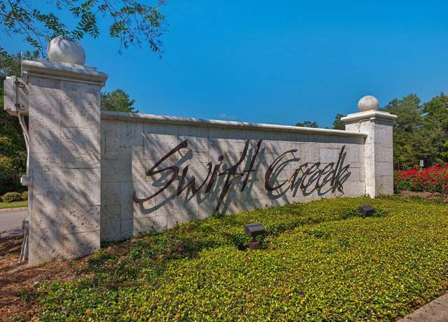 Property at 1203 Basin Creek Cv, Niceville, FL 32578, 4 beds, 3 baths