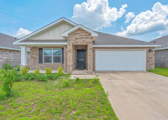 Property at 4652 Honor Guard Way, Crestview, FL 32539, 4 beds, 2 baths