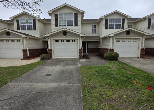 Property at 729 Majestic Dr, Crestview, FL 32536, 3 beds, 2.5 baths