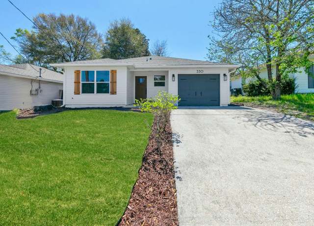 Property at 330 Apple Dr, Crestview, FL 32536, 3 beds, 2 baths