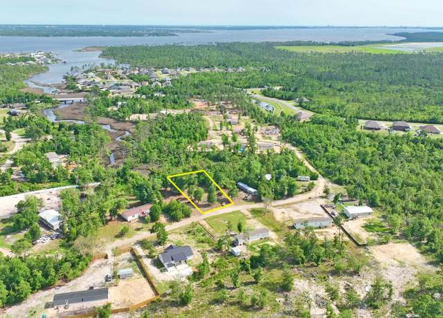 Property at 552 Hickory Blf, Southport, FL 32409