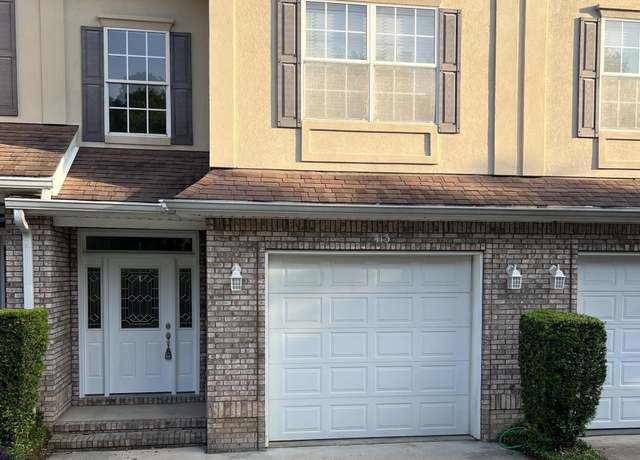 Property at 413 Nathey Ave #10, Niceville, FL 32578, 3 beds, 2.5 baths