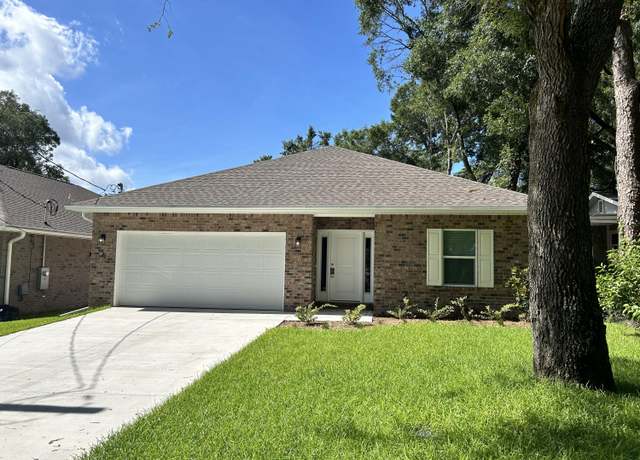 Property at 1128 47Th St, Niceville, FL 32578, 4 beds, 2 baths