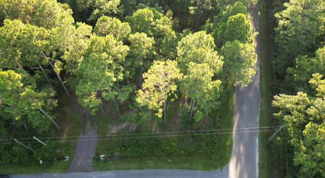 Photo of 4579 Lakeview Dr, Milton, FL 32583