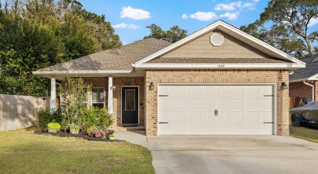 Photo of 1509 Cedar St, Niceville, FL 32578