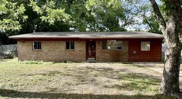 Photo of 560 Purl Adams Ave, Crestview, FL 32539