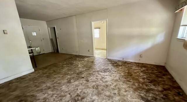 Photo of 560 Purl Adams Ave, Crestview, FL 32539
