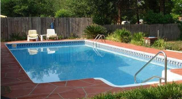 Photo of 758 Georgia St, Crestview, FL 32536