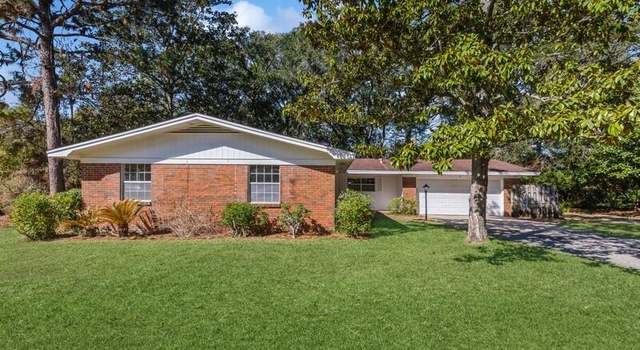 Photo of 15 Bayview Dr, Shalimar, FL 32579