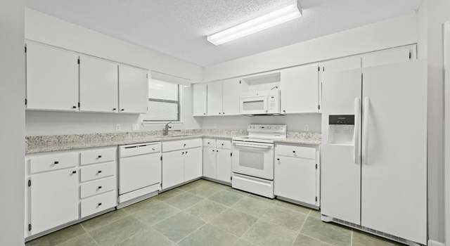Photo of 25 NW Wright Pkwy Unit C, Fort Walton Beach, FL 32548