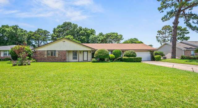 Photo of 147 Country Club Rd, Shalimar, FL 32579
