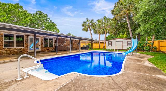 Photo of 3 NE Windsor Ln, Fort Walton Beach, FL 32547