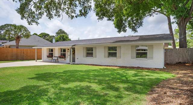 Photo of 303 NE Ohio Pl, Fort Walton Beach, FL 32548