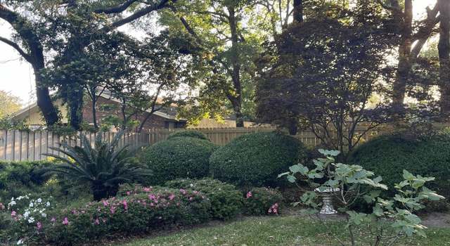 Photo of 16 NE Wedgewood Ln, Fort Walton Beach, FL 32547