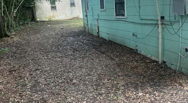 Photo of 401-409 Brock East Ave, Crestview, FL 32539