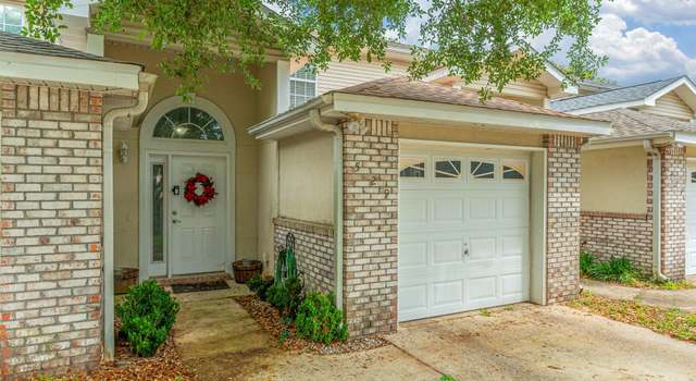 Photo of 529 Taylor Cir, Fort Walton Beach, FL 32547