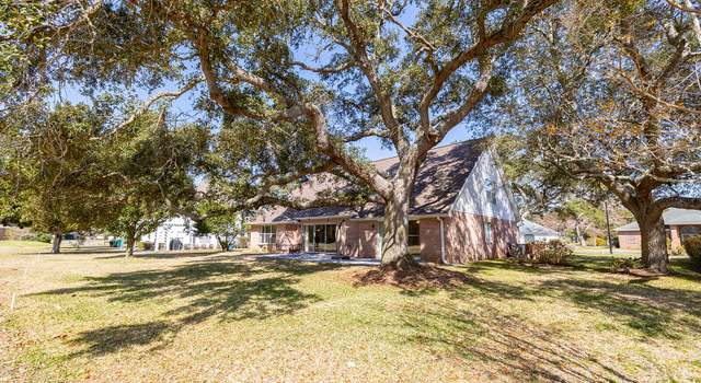 Photo of 860 The Masters Blvd, Shalimar, FL 32579