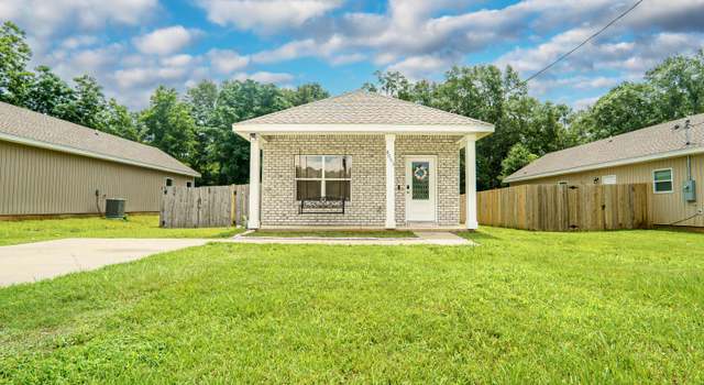 Photo of 8053 Fourth St, Laurel Hill, FL 32567