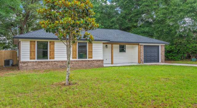 Photo of 117 Drewson Dr, Crestview, FL 32536