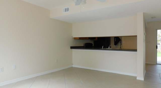 Photo of 40 SE Park Cir Unit D, Fort Walton Beach, FL 32548