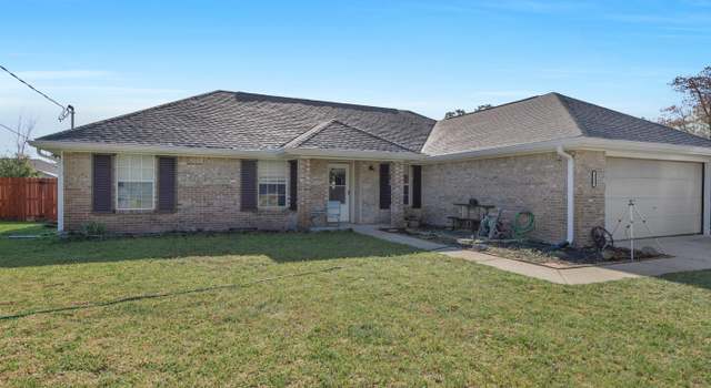 Photo of 386 Rosewood Ave, Mary Esther, FL 32569