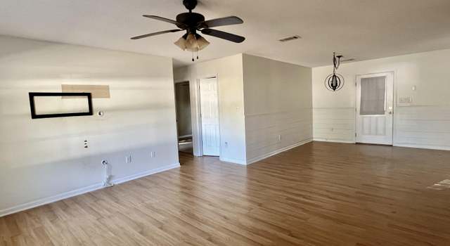 Photo of 329 Timber Wind Dr, FL 32433